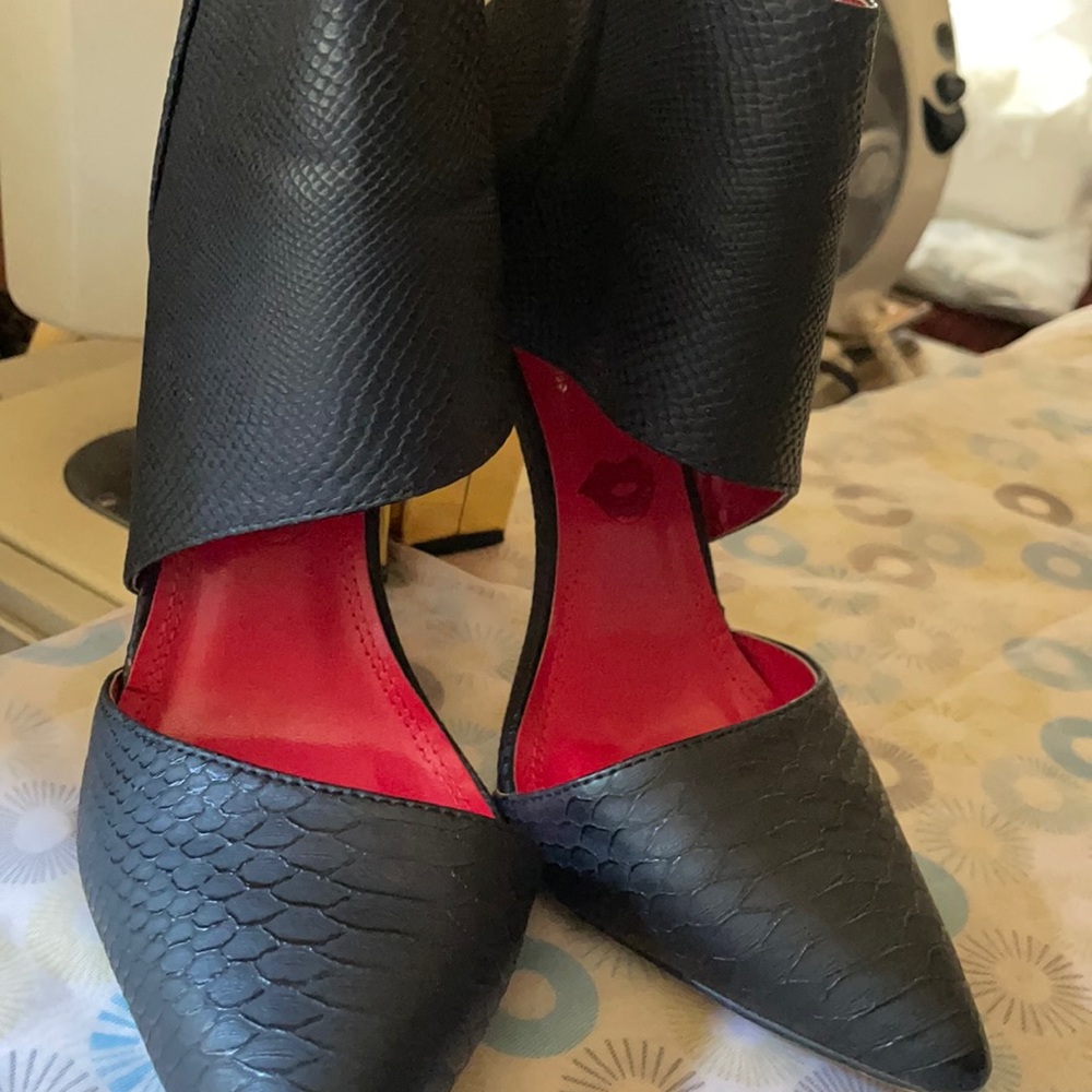 Women’s Heels with Gold Platform
